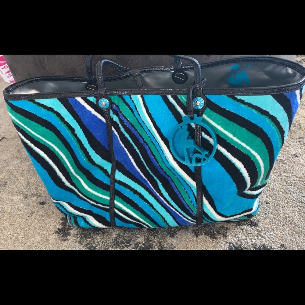 Tote bag